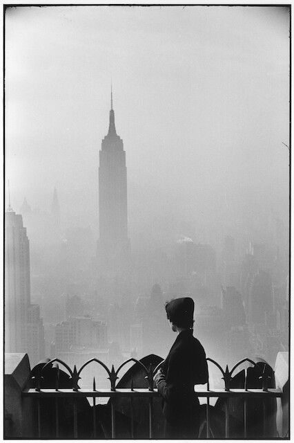 Elliott Erwitt, Empire State Building, NYC, 1955
